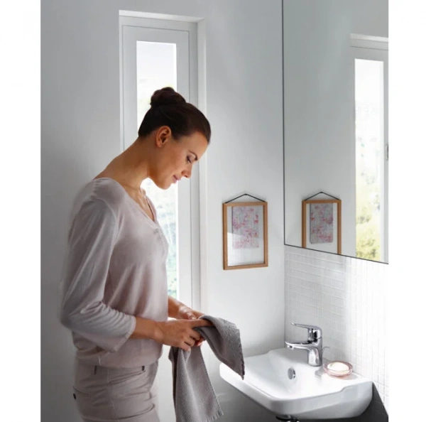 Фото смеситель для раковины hansgrohe novus 71024000