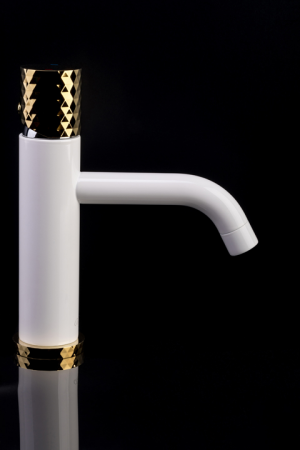 Фото смеситель для раковины boheme stick 121-wg