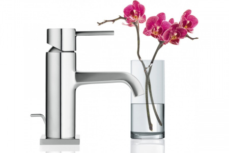 Фото смеситель для раковины grohe allure 32757000