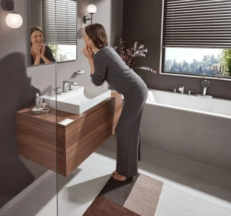 Фото смеситель для раковины hansgrohe vivenis 75033000