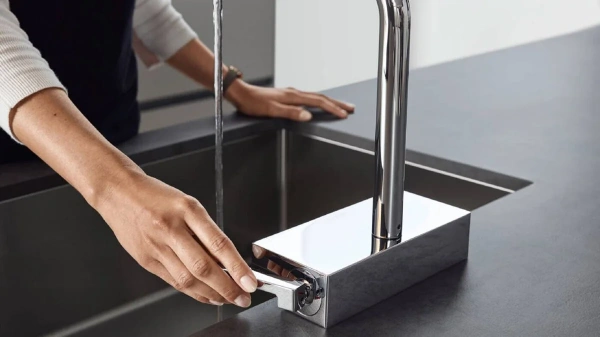 Фото смеситель для кухонной мойки hansgrohe aquno select 73831000