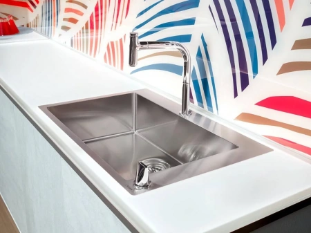 Фото смеситель для кухонной мойки hansgrohe metris select 73804000_vstvo