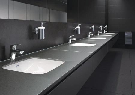 Фото смеситель для раковины hansgrohe logis 71077000