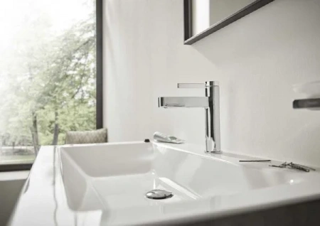 Фото смеситель для раковины hansgrohe finoris 76020000_vstvo