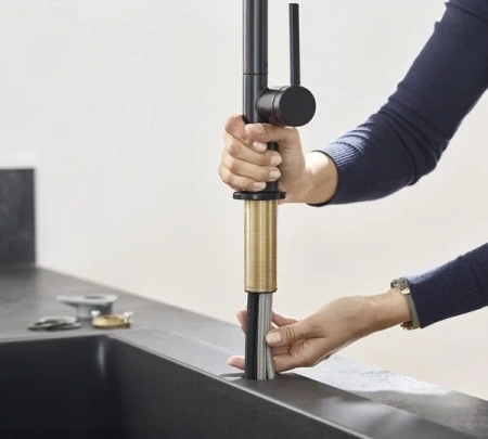 Фото смеситель для кухонной мойки hansgrohe talis 72801670
