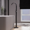Фото напольный смеситель для ванны damixa scandinavian pure 365000300
