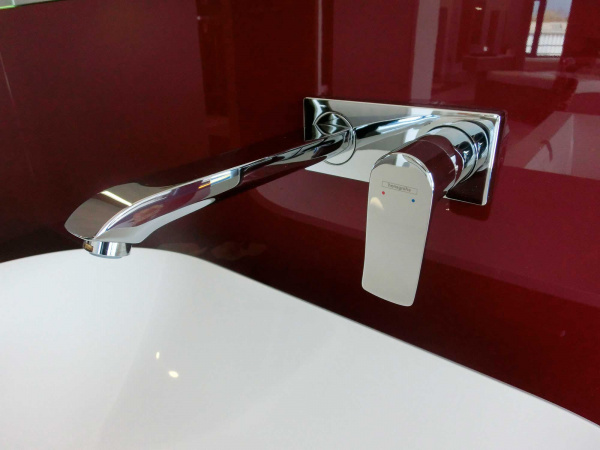 Фото встраиваемый смеситель для раковины hansgrohe metris 31085000