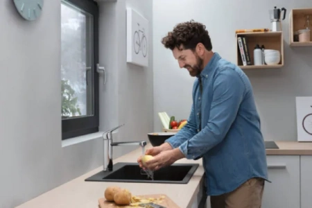 Фото смеситель для кухонной мойки hansgrohe focus 71807000