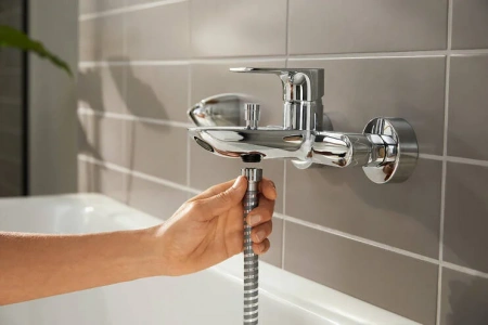 Фото смеситель для ванны hansgrohe rebris e 72450000