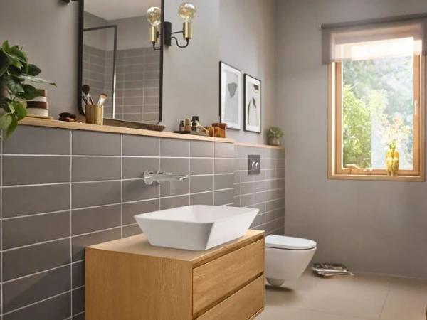 Фото смеситель для раковины hansgrohe rebris e 72568000