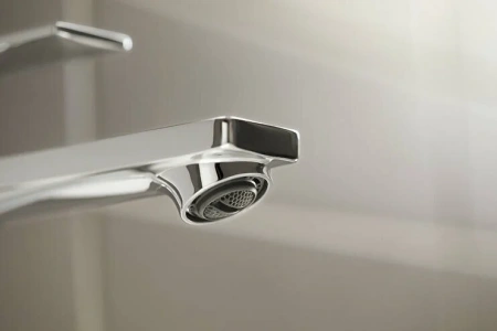 Фото смеситель для раковины hansgrohe rebris e 72589000